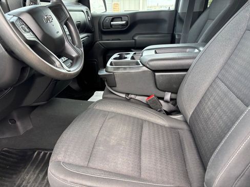 Used 2023 Chevrolet Silverado 1500 Custom Trail Boss w/ LPO, Dark Essentials Package image 8