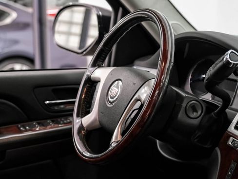 Used 2008 Cadillac Escalade AWD image 15