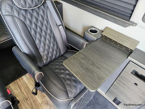 Used 2024 Mercedes-Benz Sprinter 3500 image 49