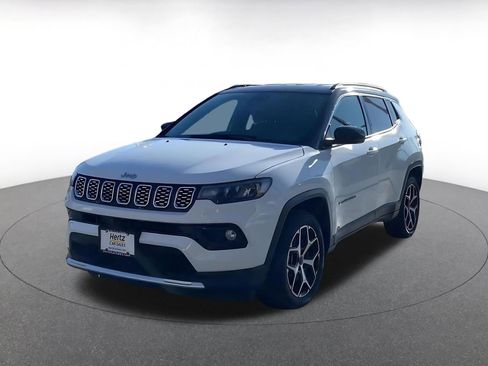 Used 2025 Jeep Compass Limited image 7