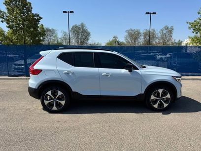 New 2026 Volvo XC40 B5 Plus w/ Protection Package Premier