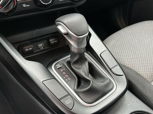 Used 2020 Kia Soul LX FWD image 27