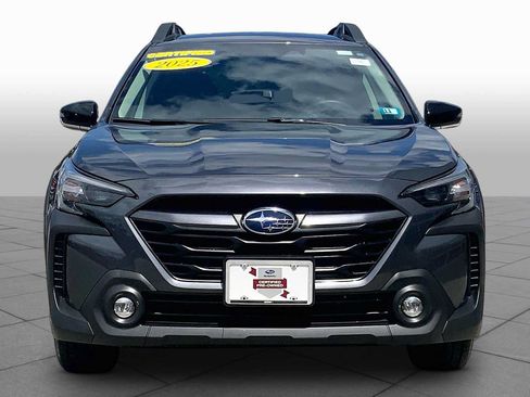 Used 2025 Subaru Outback Premium AWD/4WD image 5
