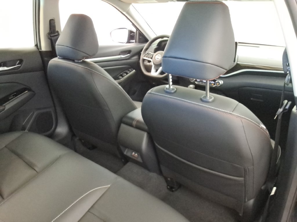 Used 2025 Nissan Altima 2.5 SR w/ SR Premium Package FWD image 21