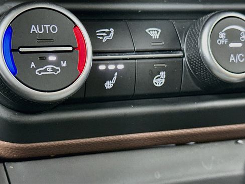 Used 2019 Alfa Romeo Stelvio Ti AWD/4WD image 20