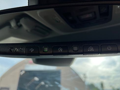 Used 2022 Toyota Camry XLE image 42