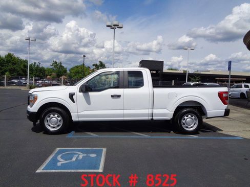 Used 2022 Ford F150 XL w/ Equipment Group 101A High RWD image 2