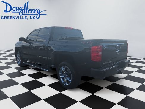 Used 2018 Chevrolet Silverado 1500 Custom w/ Custom Value Package AWD/4WD image 3