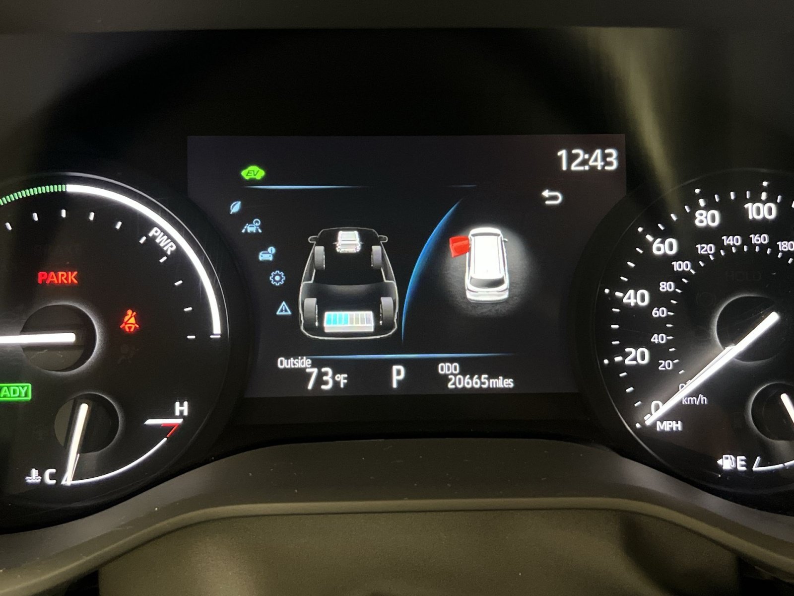 Used 2025 Toyota Sienna LE FWD image 17