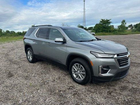 Used 2023 Chevrolet Traverse LT FWD image 23