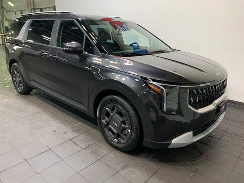 New 2026 Kia Carnival EX image 2