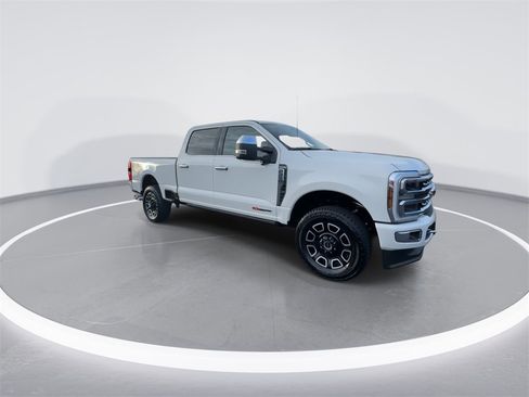 Used 2024 Ford F350 Platinum image 2