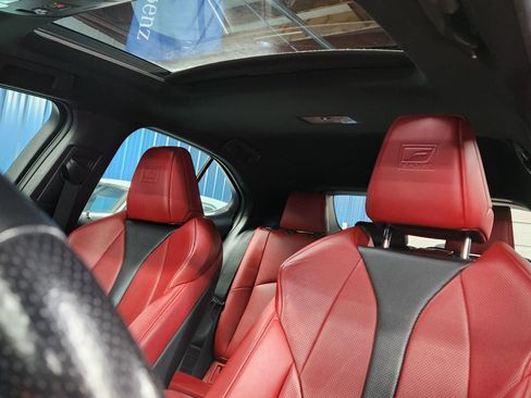 Used 2019 Lexus UX 200 F Sport image 10