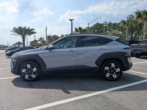 Used 2025 Hyundai Kona SEL FWD image 6