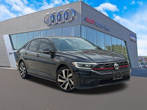Used 2019 Volkswagen Jetta GLI Autobahn FWD image 1