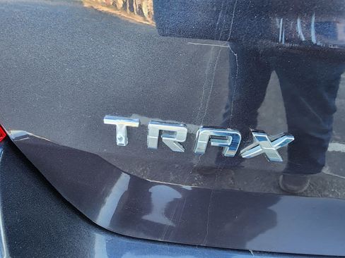 Used 2019 Chevrolet Trax LS FWD image 10