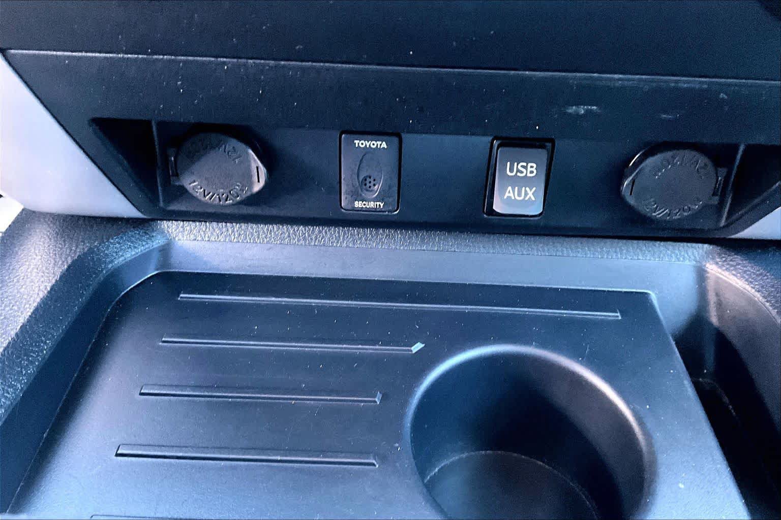 Used 2019 Toyota Tundra 1794 Edition AWD/4WD image 33