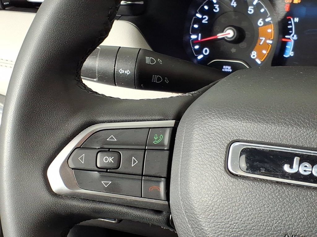 Used 2024 Jeep Compass Limited AWD/4WD image 21