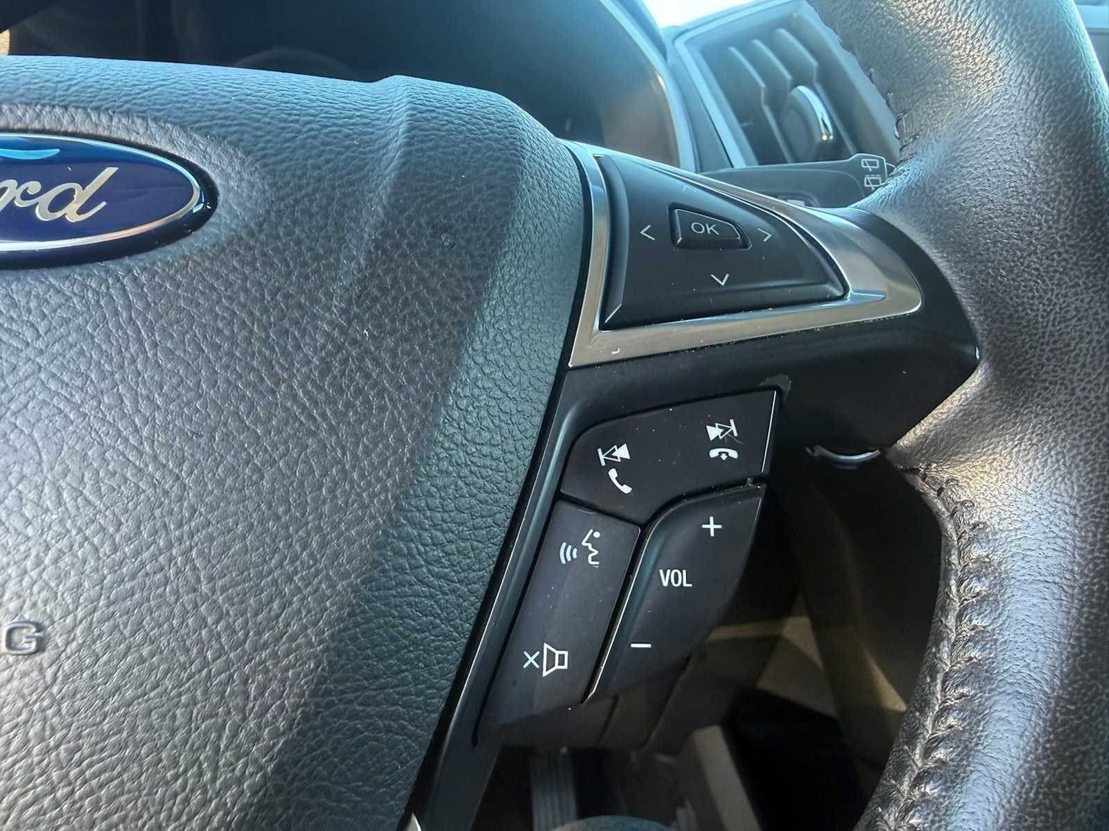 Used 2015 Ford Edge SEL w/ Equipment Group 201A FWD image 30