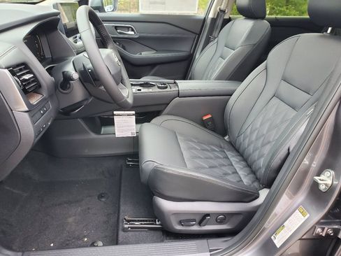 New 2026 Nissan Rogue Platinum w/ Platinum Premium Package AWD/4WD image 17