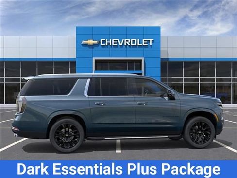 New 2026 Chevrolet Suburban Premier AWD/4WD image 7