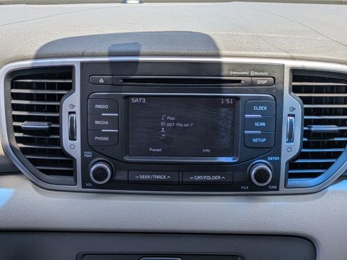 Used 2017 Kia Sportage LX FWD image 16
