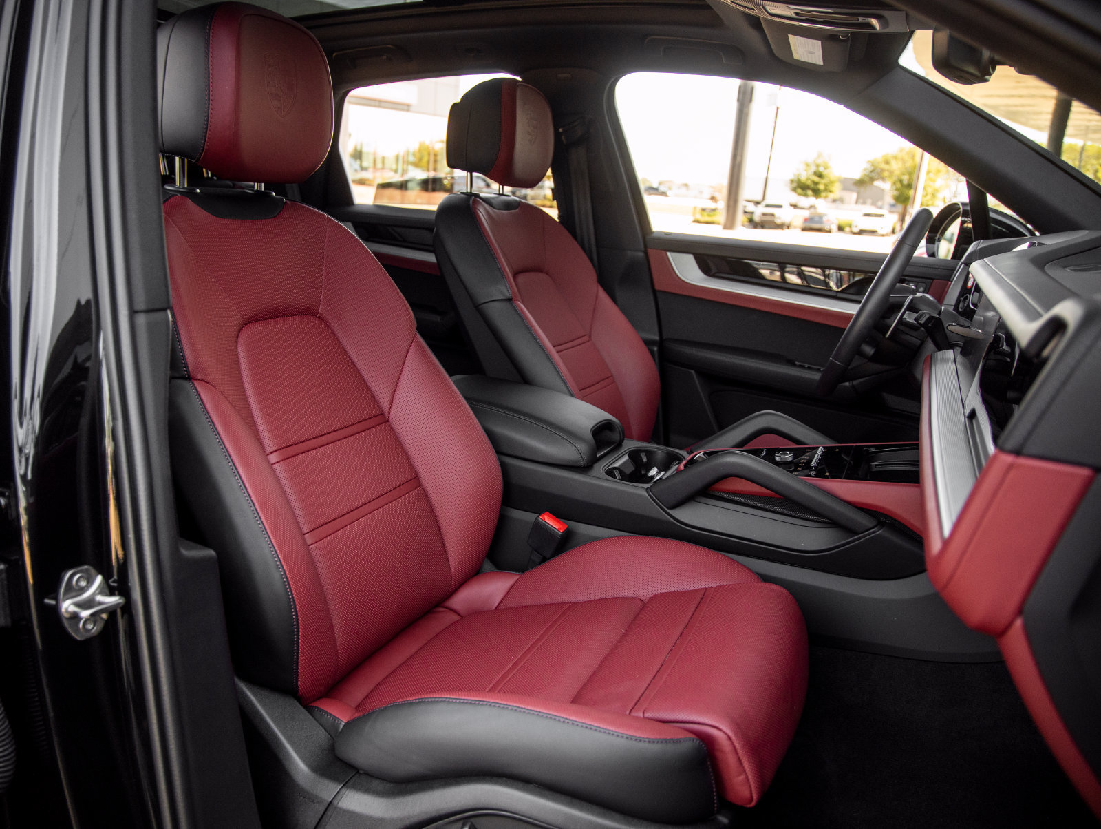 Certified 2026 Porsche Cayenne AWD/4WD image 46