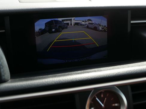 Used 2015 Lexus RC F F w/ Performance Package image 17