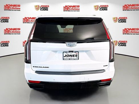 Used 2023 Cadillac Escalade Sport Platinum w/ LPO, ONYX Package AWD/4WD image 17