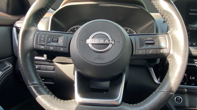 Used 2023 Nissan Rogue SL w/ SL Premium Package AWD/4WD image 16