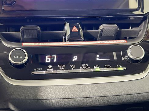 Used 2026 Toyota Corolla LE FWD image 25