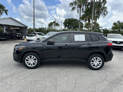 Used 2022 Toyota Corolla Cross L FWD image 8