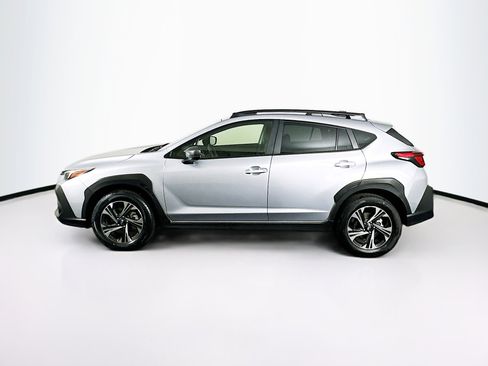 Used 2024 Subaru Crosstrek 2.0i Premium image 4