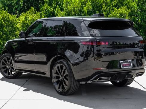 New 2026 Land Rover Range Rover Sport Dynamic SE AWD/4WD image 13