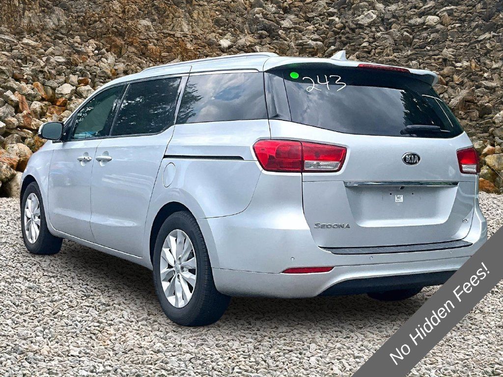Used 2018 Kia Sedona EX FWD image 11