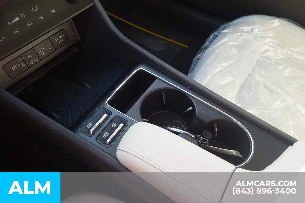Certified 2025 Hyundai Sonata SEL FWD image 26