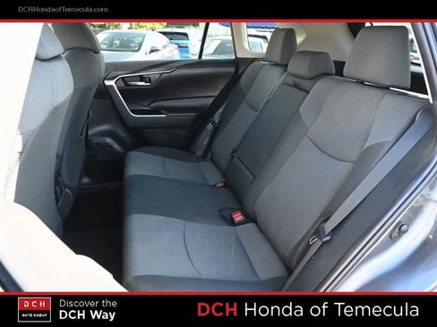 Used 2022 Toyota RAV4 XLE w/ Convenience Package image 19