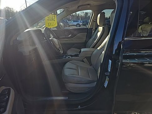 Used 2020 Lincoln Corsair FWD w/ Equipment Group 101A image 9