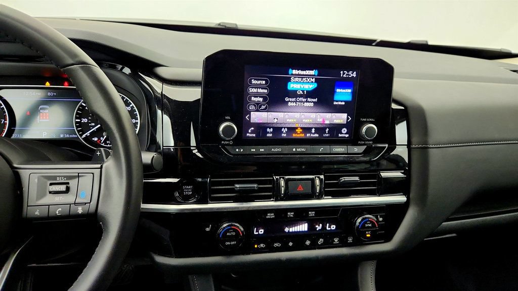 Used 2025 Nissan Pathfinder SV FWD image 15