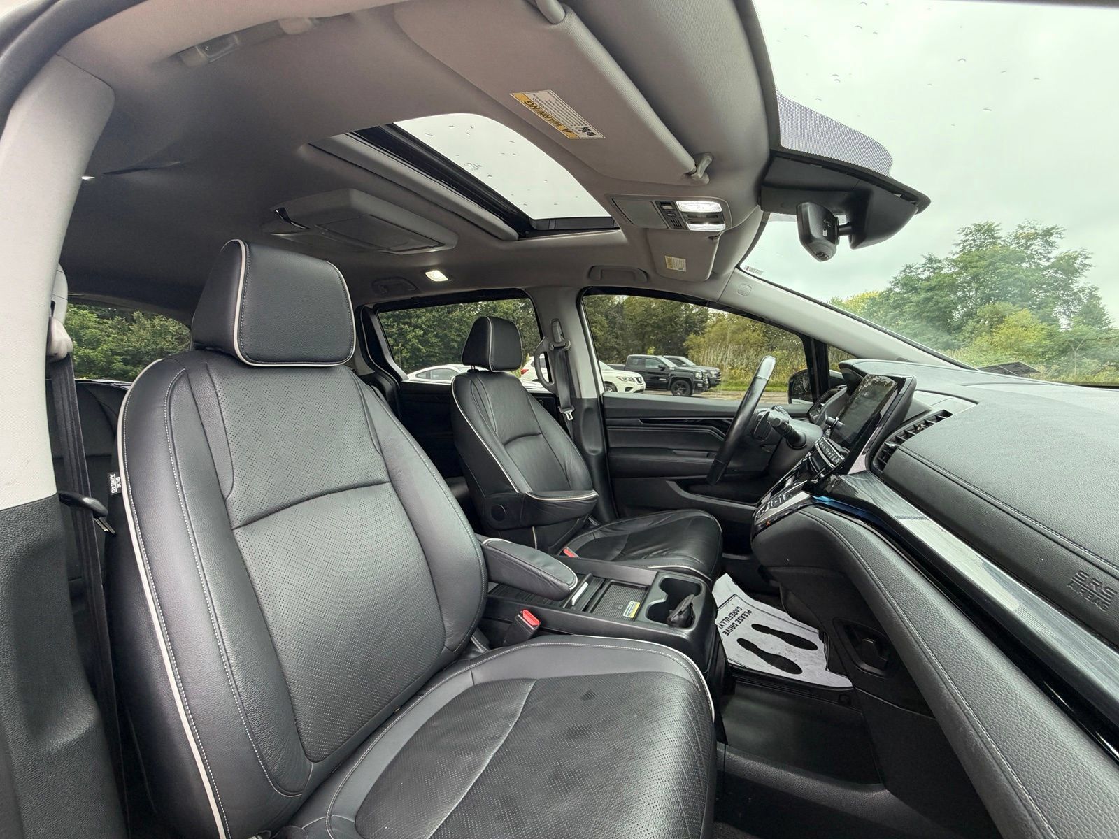 Used 2023 Honda Odyssey Elite image 44