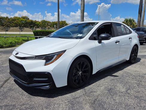 Used 2022 Toyota Corolla SE FWD image 16