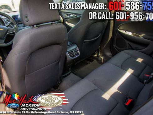 Used 2025 Chevrolet Malibu LT FWD image 8