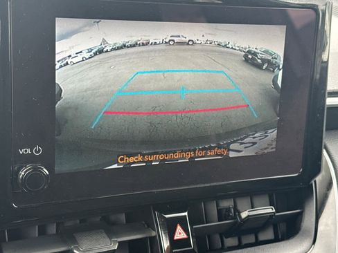 Certified 2023 Toyota Corolla Cross LE image 21