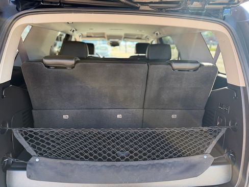 Used 2016 GMC Yukon SLT AWD/4WD image 10
