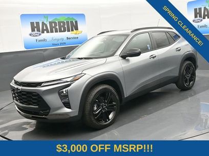 New 2026 Chevrolet Trax ACTIV w/ Sunroof Package