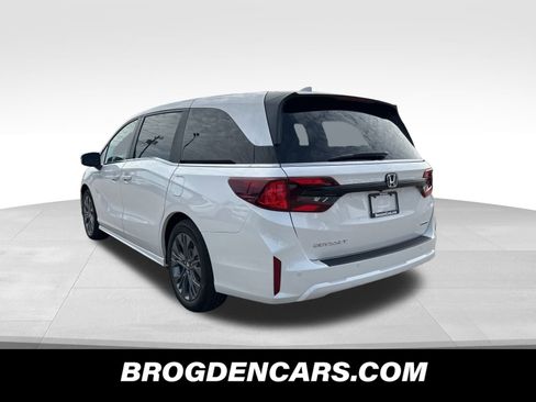 Used 2026 Honda Odyssey Touring image 5
