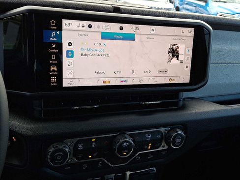 New 2026 Jeep Wrangler Unlimited Sport image 11