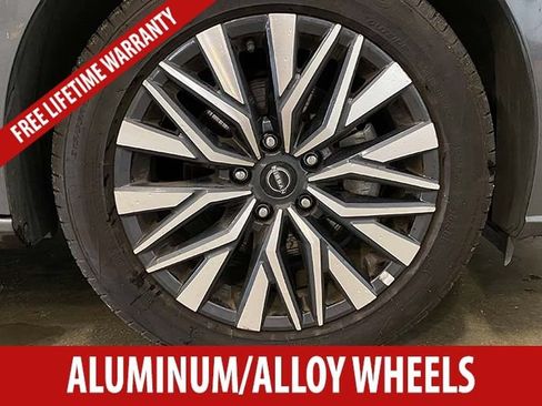 Used 2025 Nissan Altima 2.5 SV AWD/4WD image 7