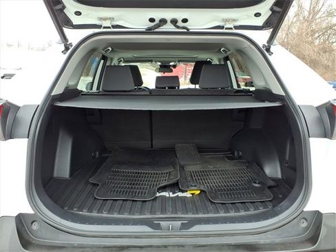 Certified 2022 Toyota RAV4 XLE image 8