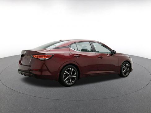 Used 2025 Nissan Sentra SV FWD image 8